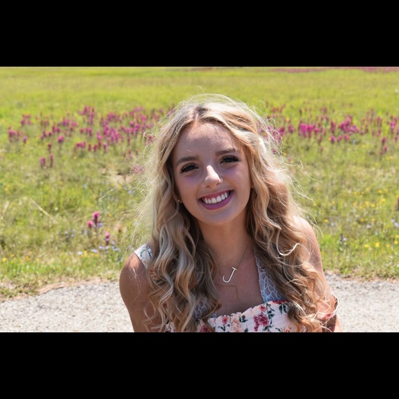 Meet your Posher, Jacie - Picture 1 of 1